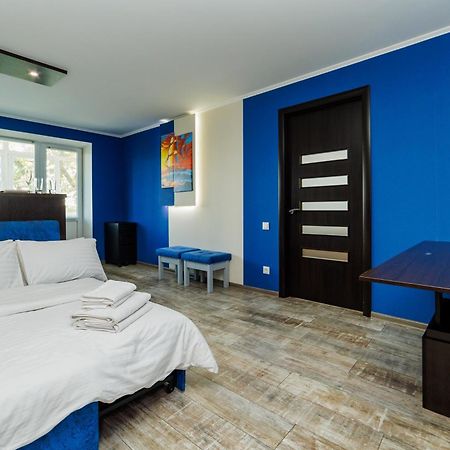 Морська Квартира У Центрі М Полтава Мережа Alexapartments Документи Для Відряджень Цілодобове Безконтактне Заселення 24-7 Exteriör bild